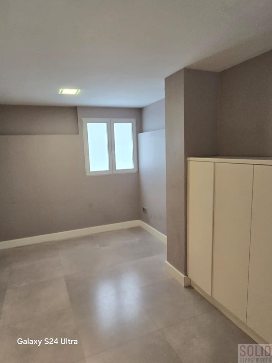 3 sypialnia Mieszkanie do wynajęcia w Miasto Walencja - 2 000 € (Ref: 9211602)