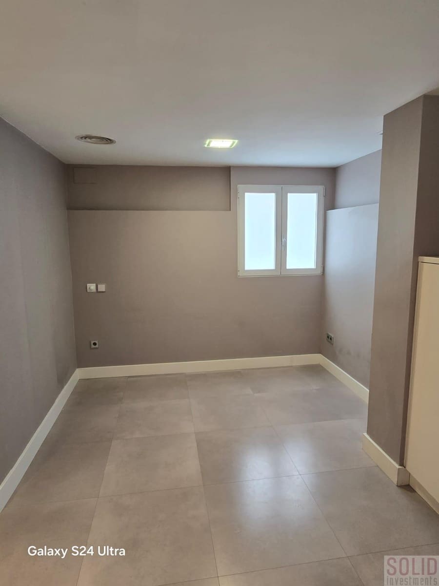 3 sypialnia Mieszkanie do wynajęcia w Miasto Walencja - 2 000 € (Ref: 9211602)