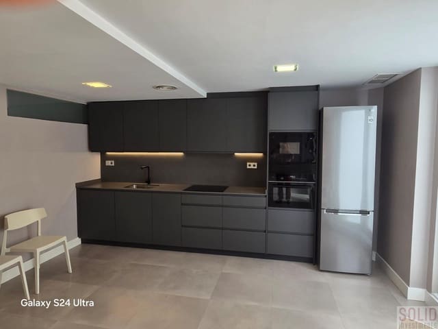 Appartement de 3 chambres à louer à Sant Francesc, Valence ville - 2 000 € (Ref: 9211602)