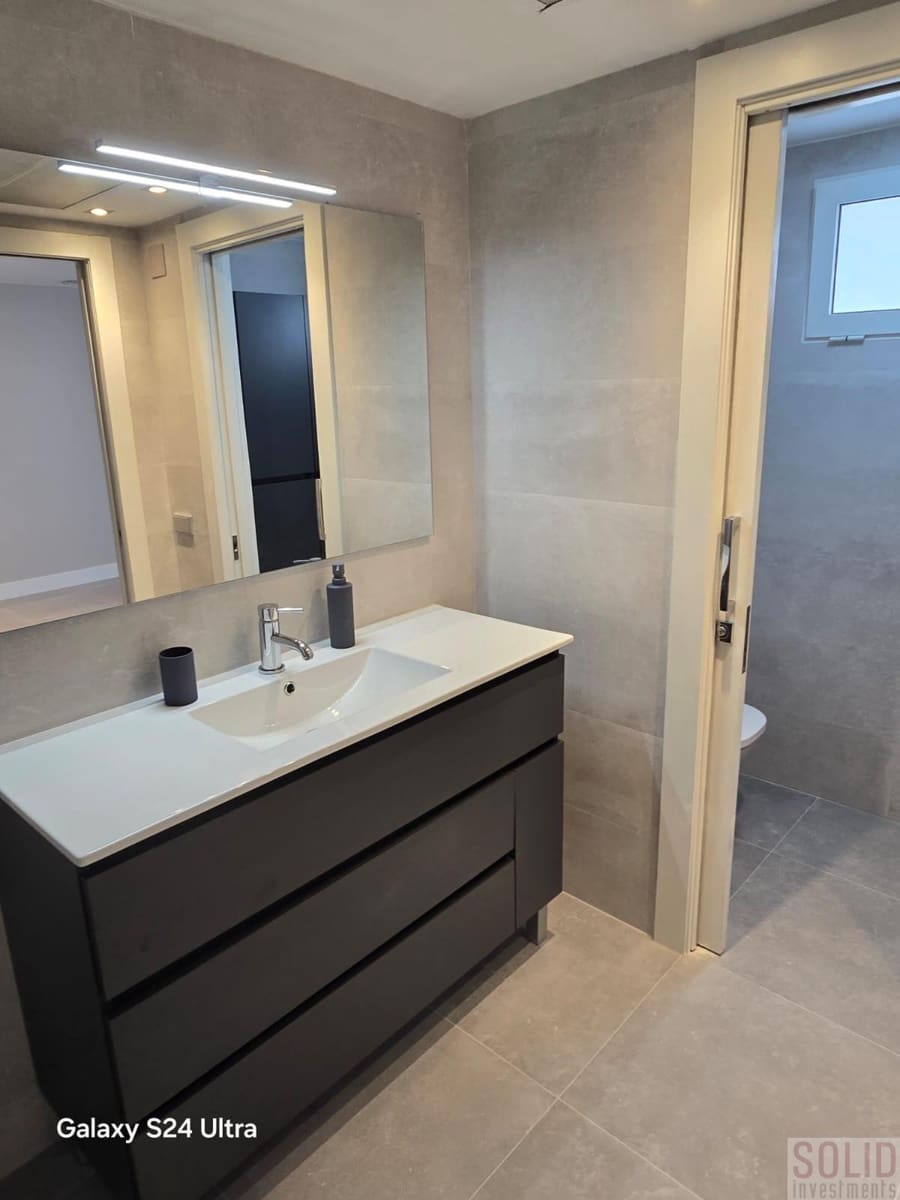 3 sypialnia Mieszkanie do wynajęcia w Miasto Walencja - 2 000 € (Ref: 9211602)