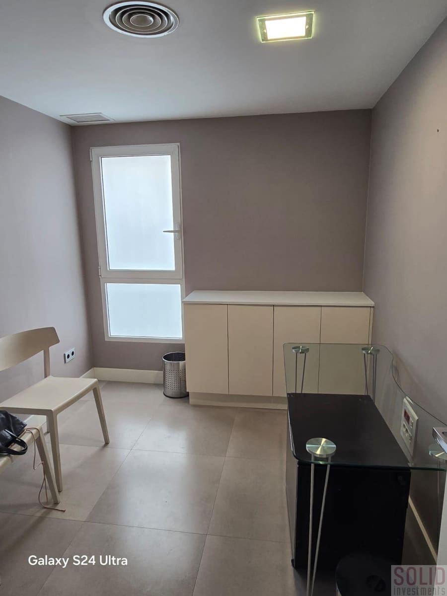 3 sypialnia Mieszkanie do wynajęcia w Miasto Walencja - 2 000 € (Ref: 9211602)