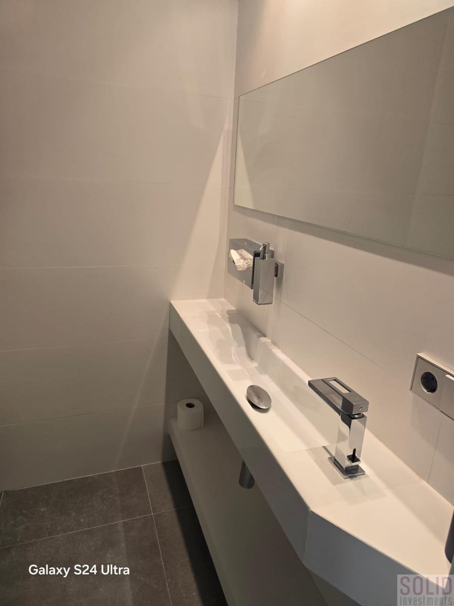 3 sypialnia Mieszkanie do wynajęcia w Miasto Walencja - 2 000 € (Ref: 9211602)