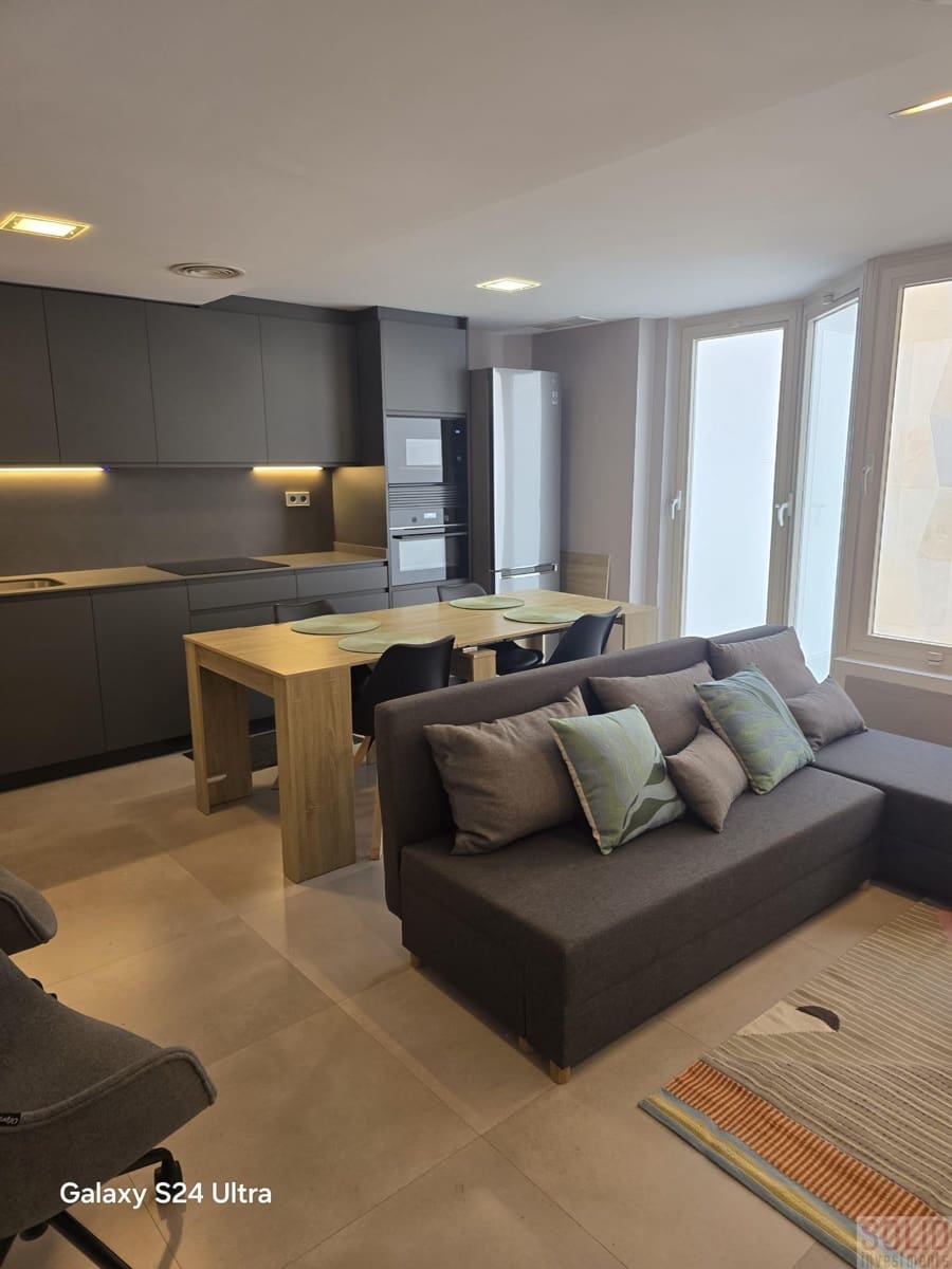 3 sypialnia Mieszkanie do wynajęcia w Miasto Walencja - 1 800 € (Ref: 9211602)