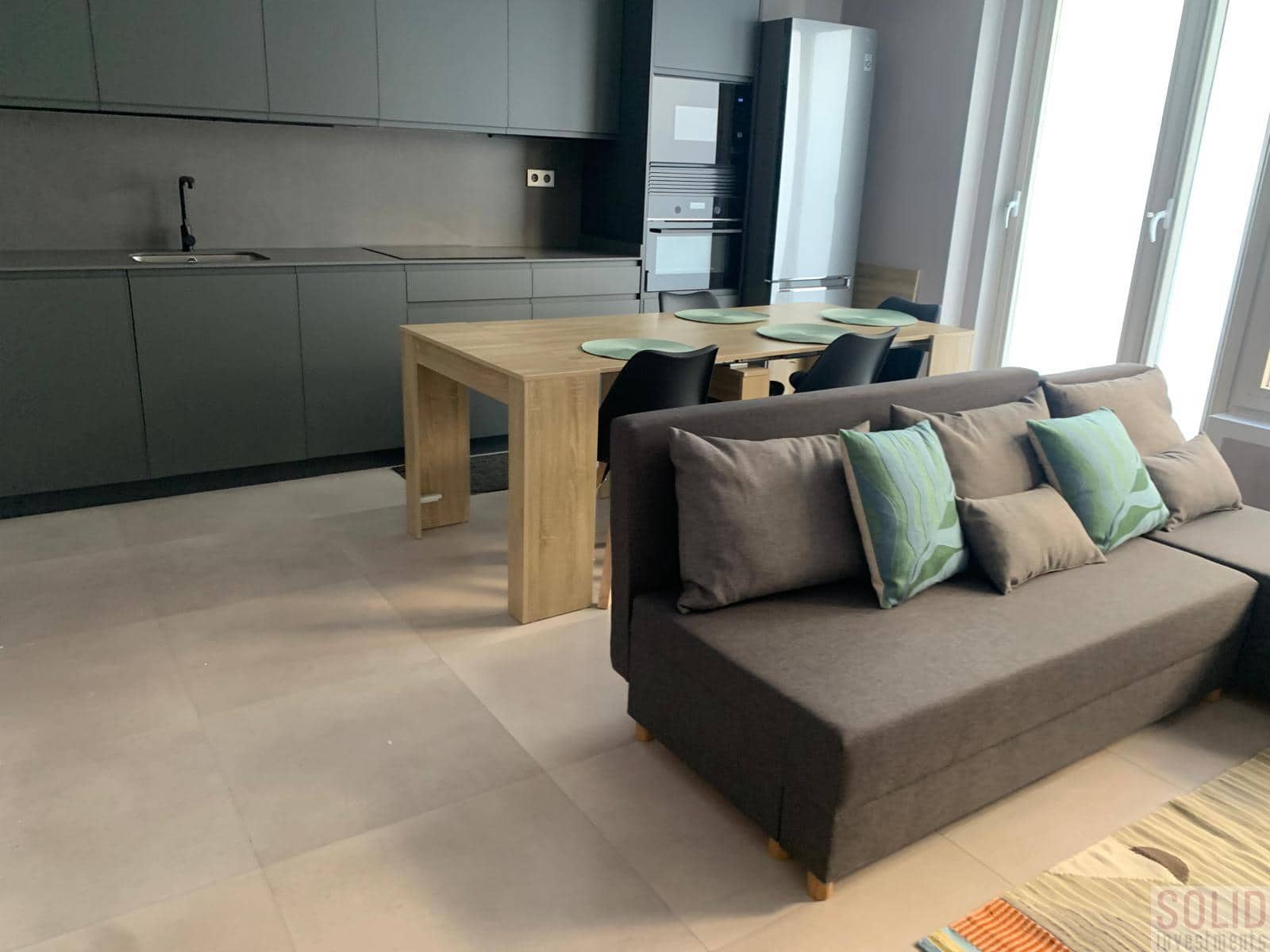 3 sypialnia Mieszkanie do wynajęcia w Miasto Walencja - 1 800 € (Ref: 9211602)