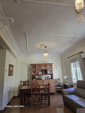 3 bedroom Flat for sale in Arrancapins, Valencia city - € 330,000 (Ref: 9216607)