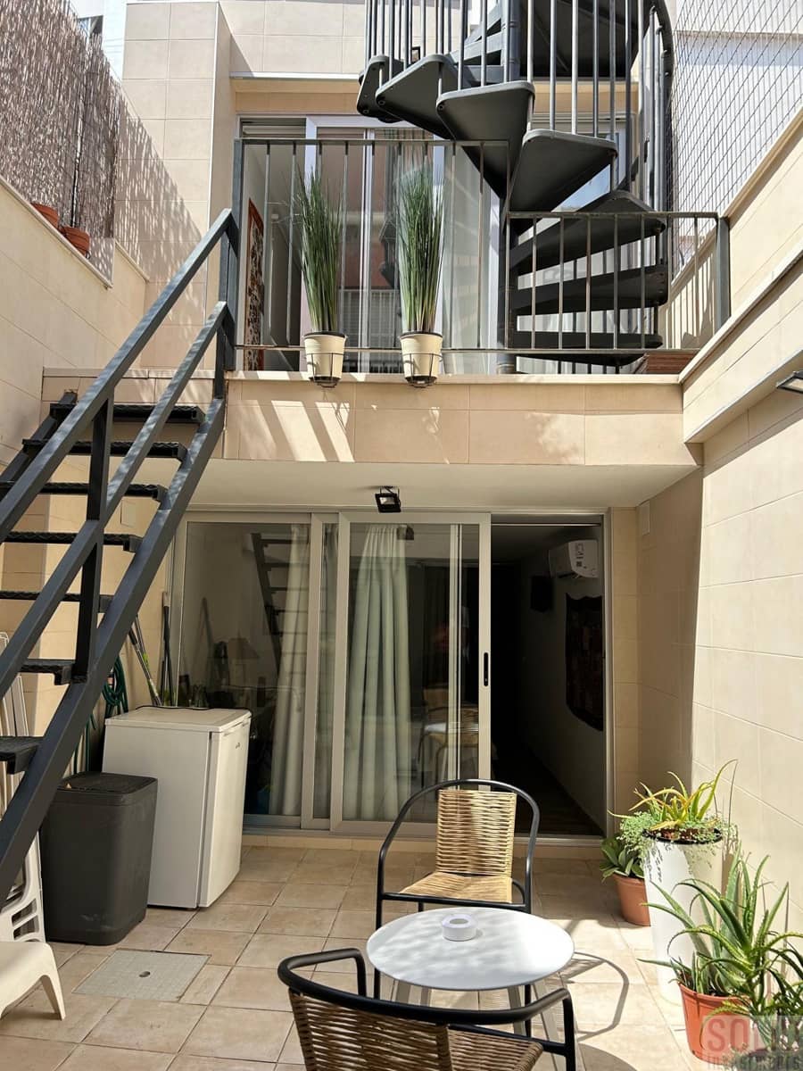 2 quarto Apartamento para arrendar em Valencia cidade - 2 200 € (Ref: 9235778)