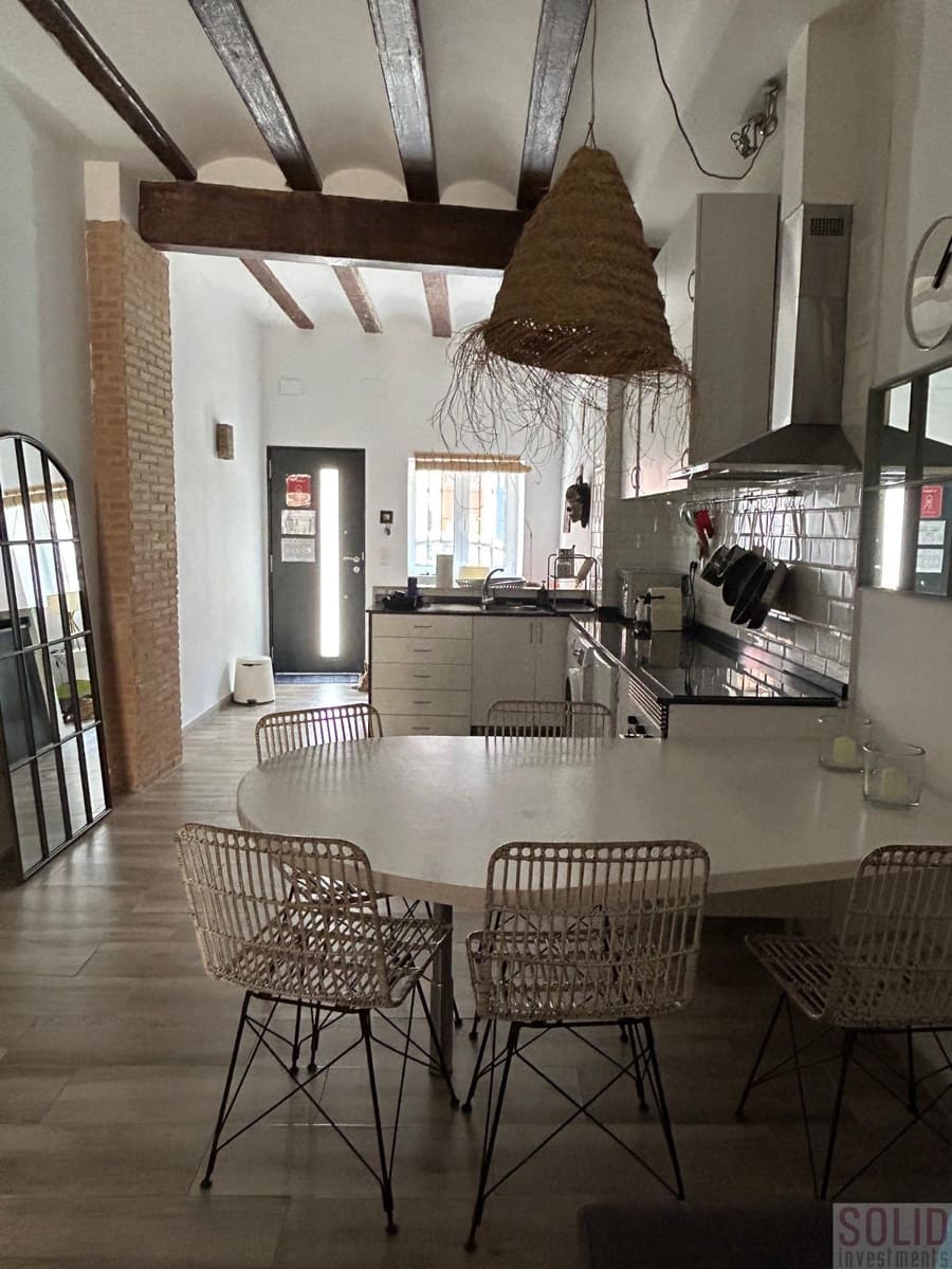 2 quarto Apartamento para arrendar em Valencia cidade - 2 200 € (Ref: 9235778)