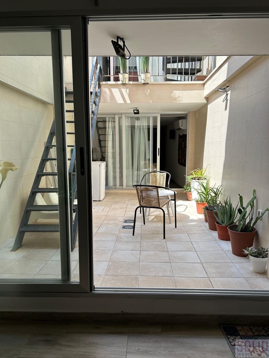 2 quarto Apartamento para arrendar em Valencia cidade - 2 200 € (Ref: 9235778)