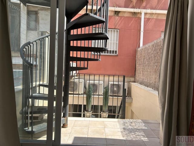 2 slaapkamer Appartement te huur in Cabanyal-Canyamelar, Valencia stad - € 2.200 (Ref: 9235778)