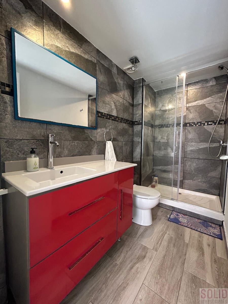 2 quarto Apartamento para arrendar em Valencia cidade - 2 200 € (Ref: 9235778)