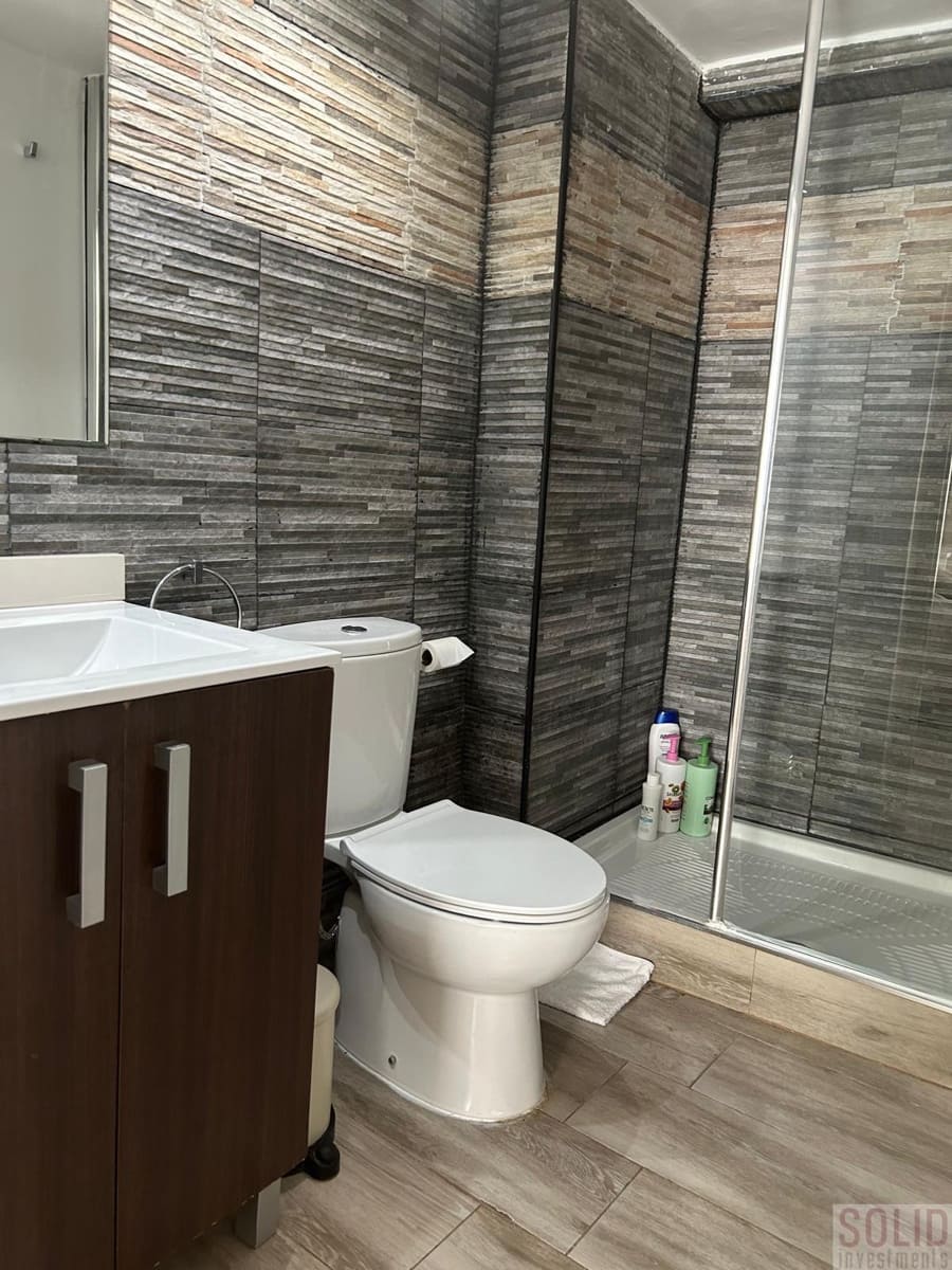 2 quarto Apartamento para arrendar em Valencia cidade - 2 200 € (Ref: 9235778)