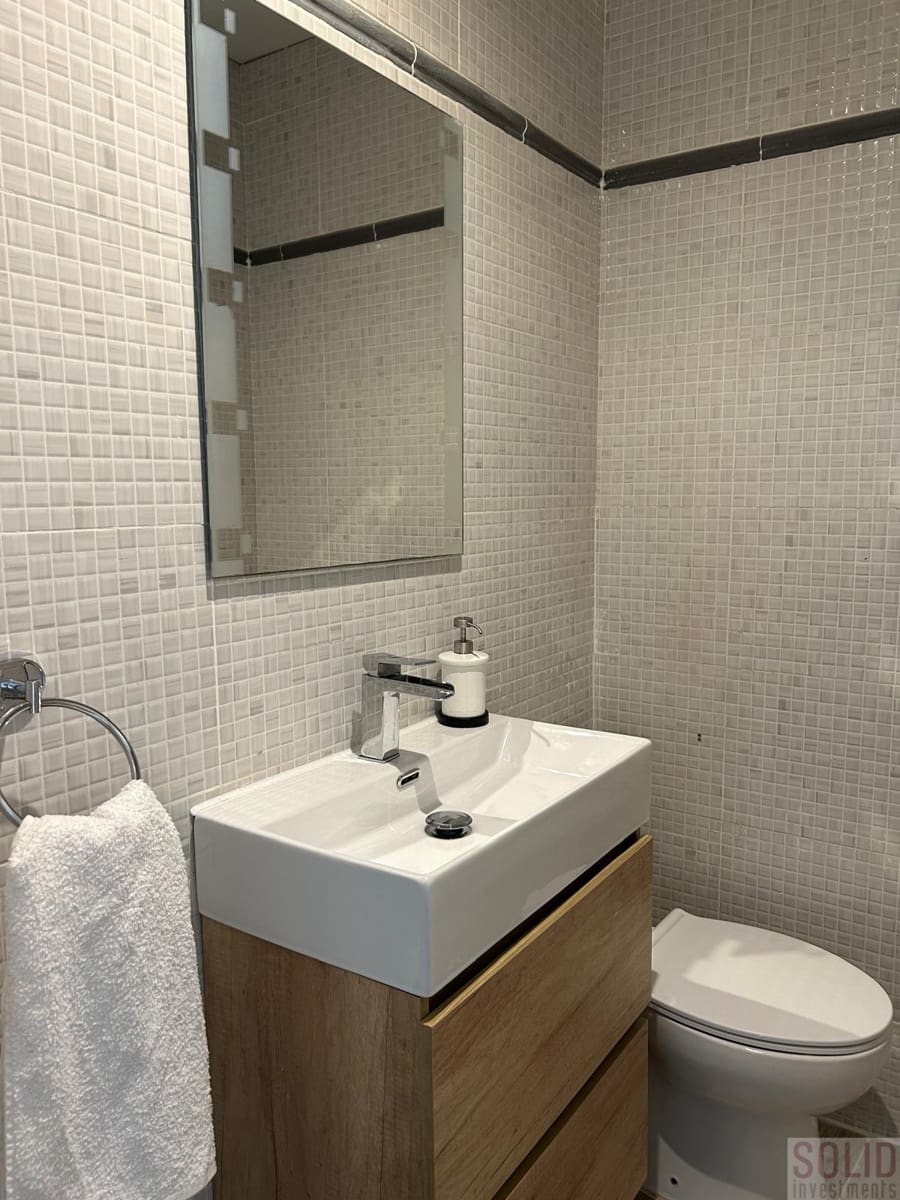 2 quarto Apartamento para arrendar em Valencia cidade - 2 200 € (Ref: 9235778)