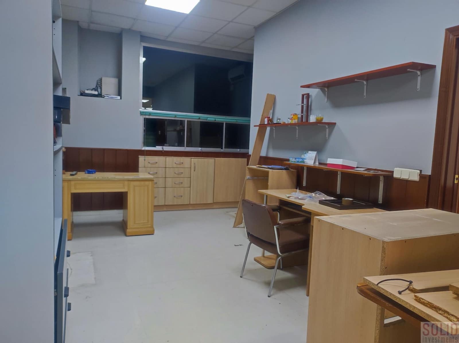 Local Commercial de 8 chambres à louer à Valence ville - 4 800 € (Ref: 9271854)