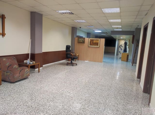 Local Commercial de 8 chambres à louer à Sant Francesc, Valence ville - 4 800 € (Ref: 9271854)