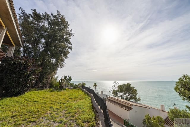 6 bedroom Villa for sale in Oropesa  with pool - € 2,580,000 (Ref: 9329890)