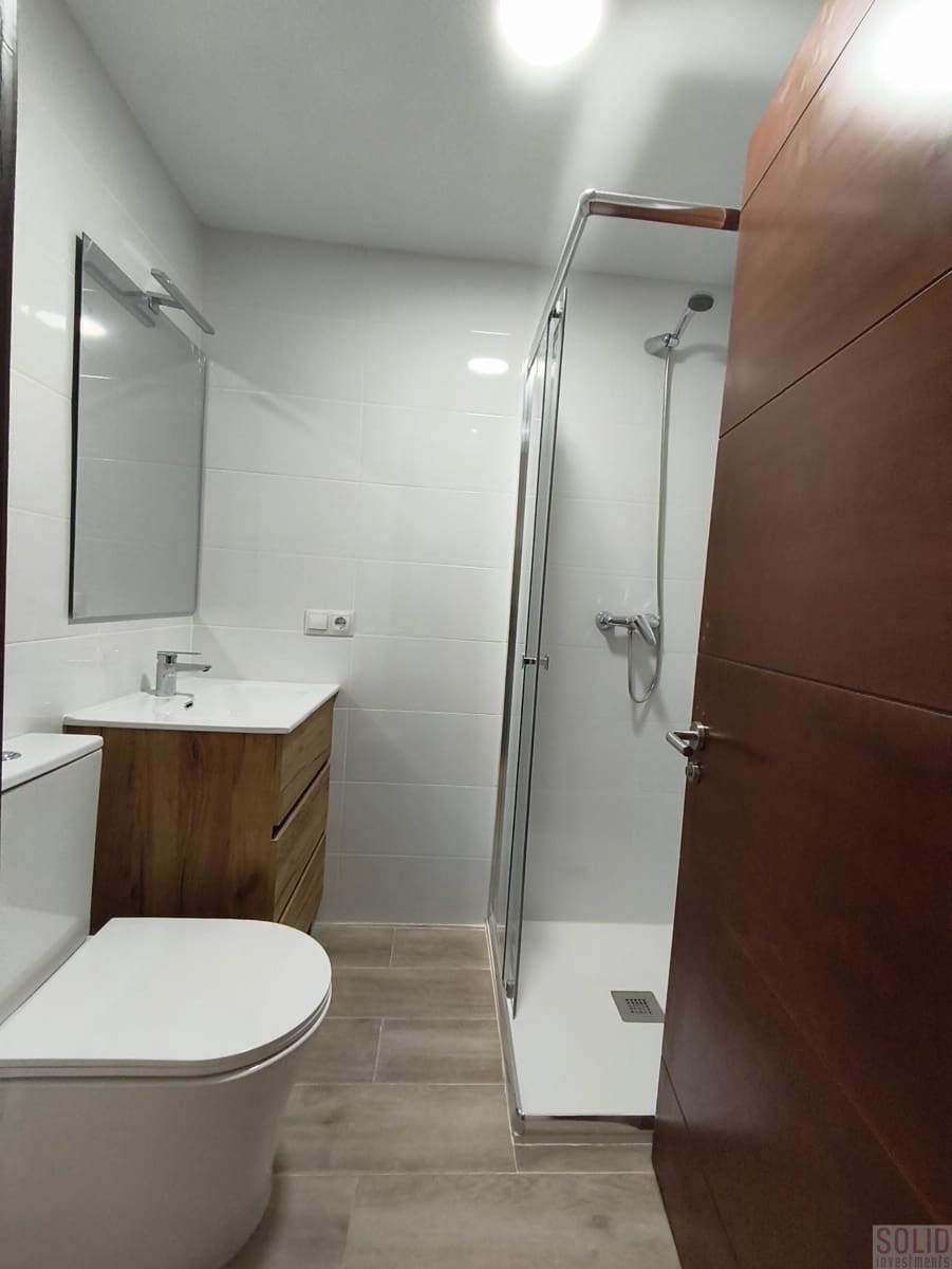 4 bedroom Flat for rent in Valencia city - € 2,500 (Ref: 9337220)