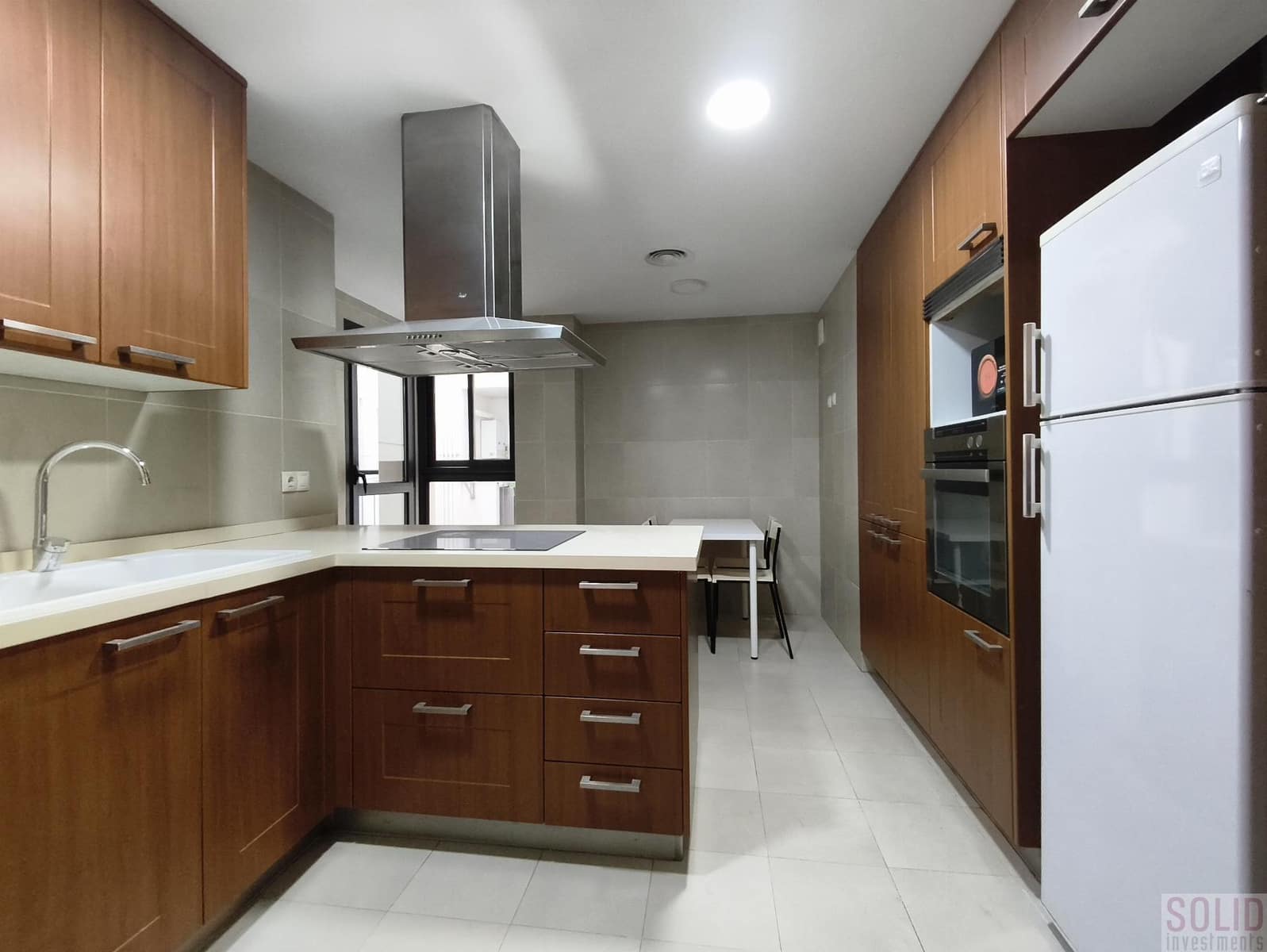 4 bedroom Flat for rent in Valencia city - € 2,500 (Ref: 9337220)