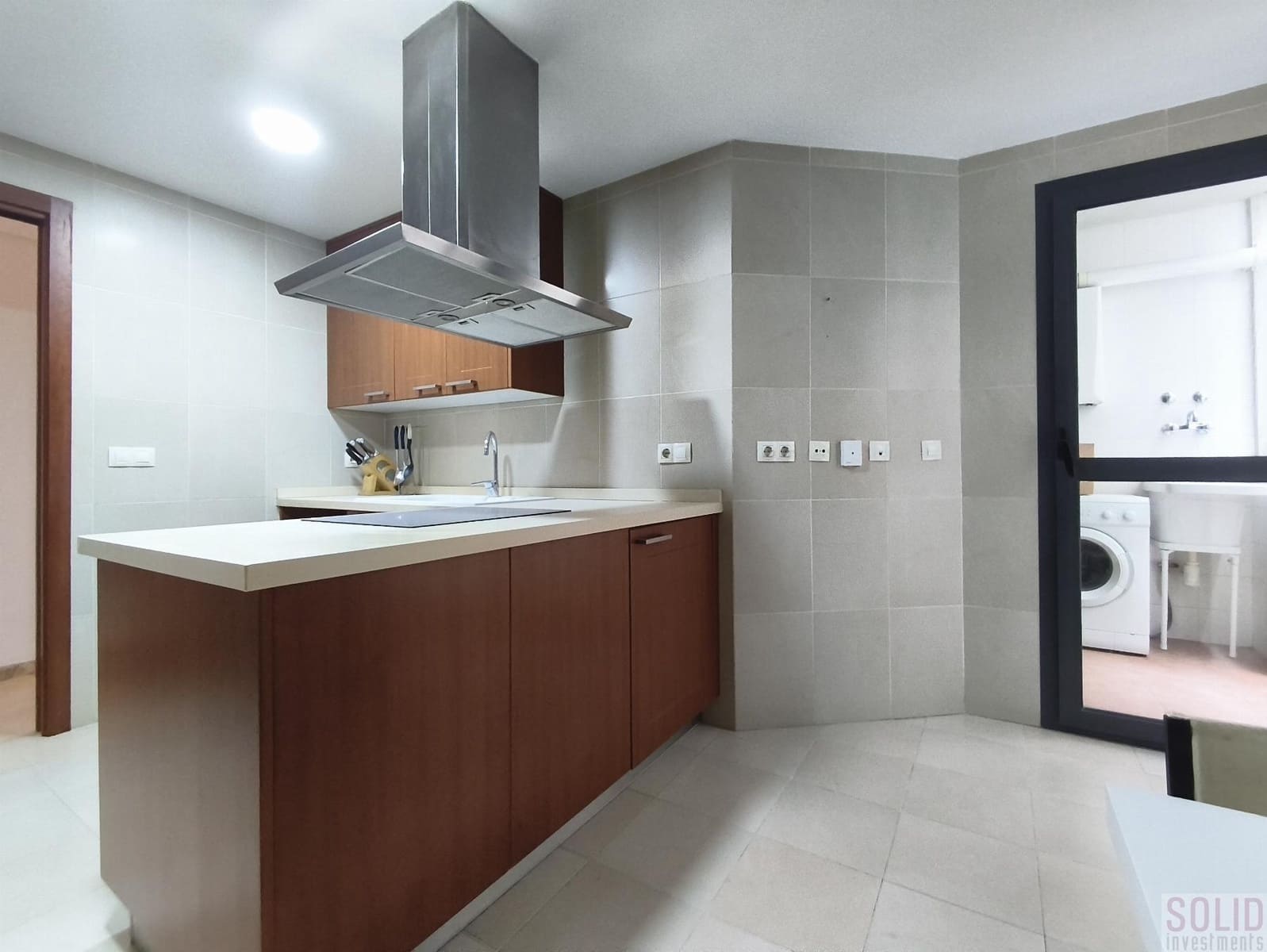 4 bedroom Flat for rent in Valencia city - € 2,500 (Ref: 9337220)