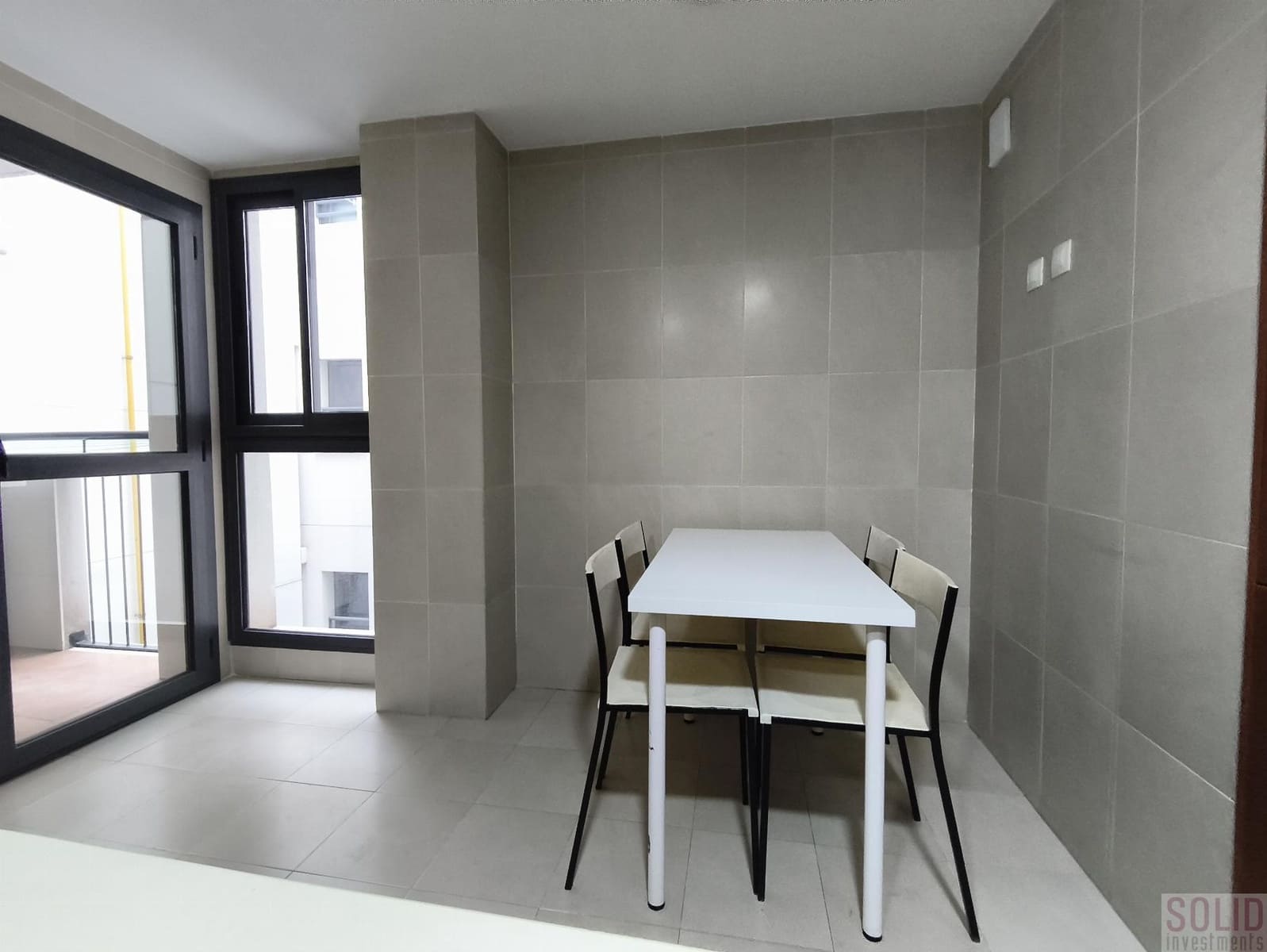 4 bedroom Flat for rent in Valencia city - € 2,500 (Ref: 9337220)