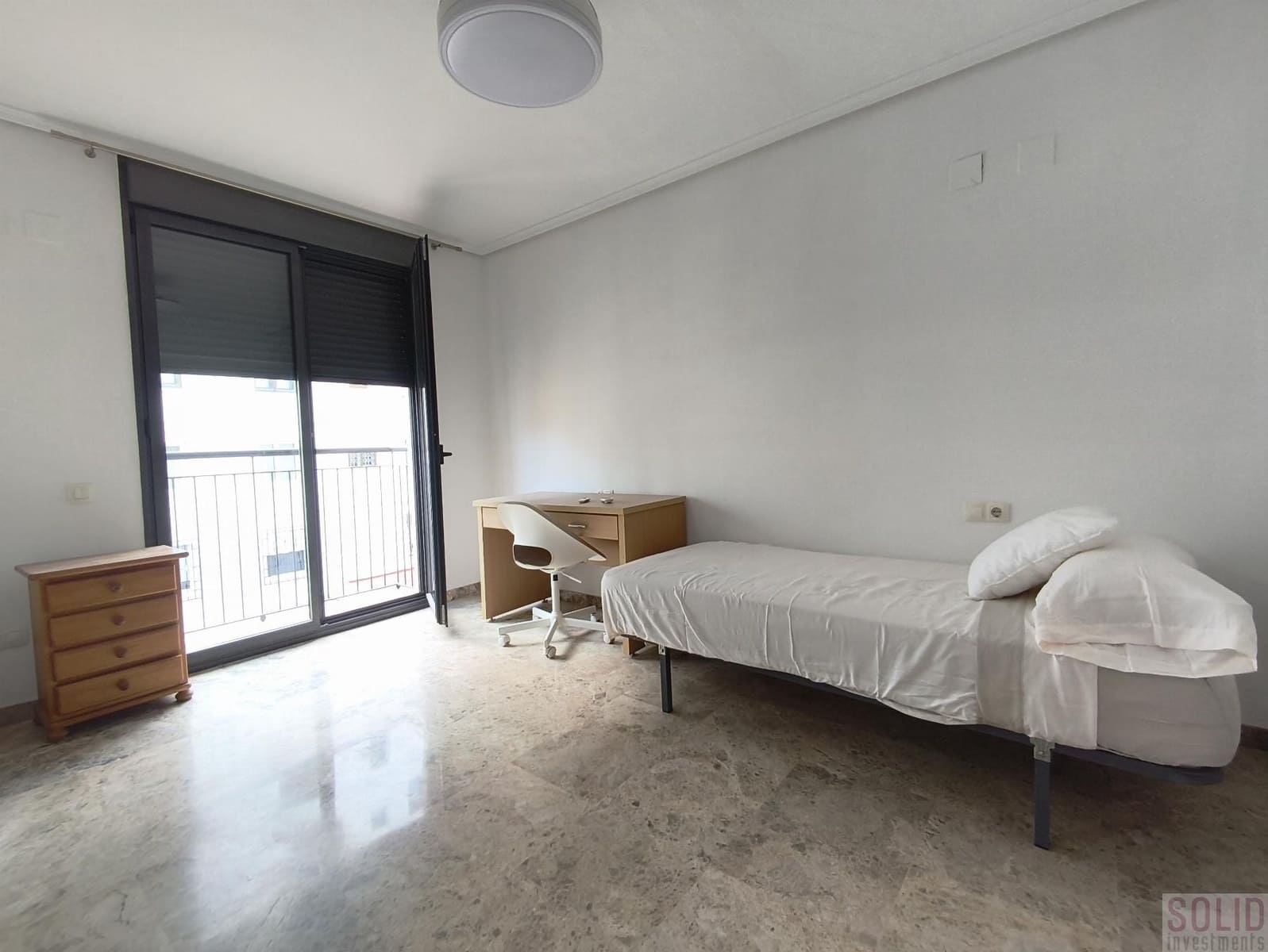 4 bedroom Flat for rent in Valencia city - € 2,500 (Ref: 9337220)