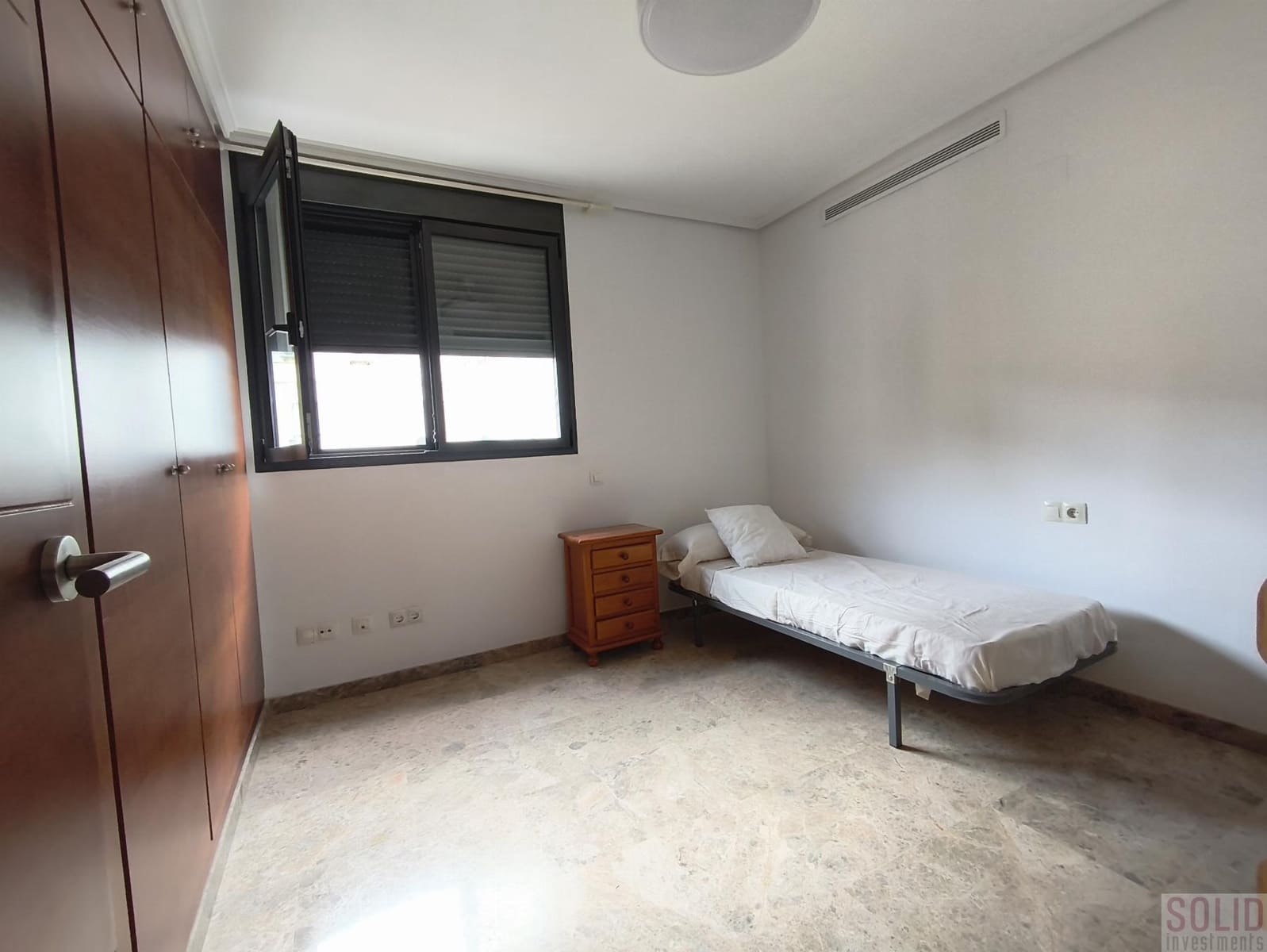 4 bedroom Flat for rent in Valencia city - € 2,500 (Ref: 9337220)