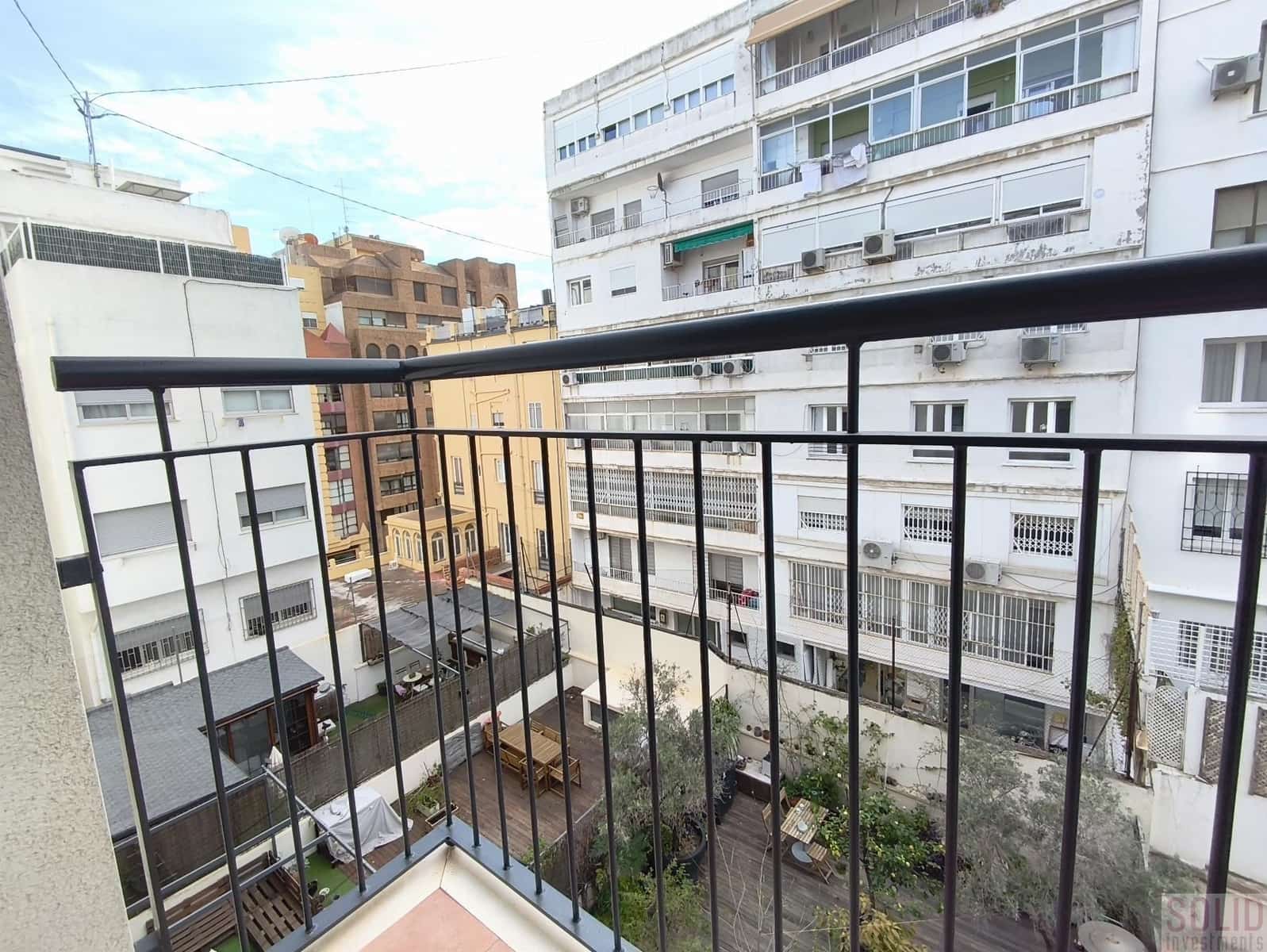 4 bedroom Flat for rent in Valencia city - € 2,500 (Ref: 9337220)