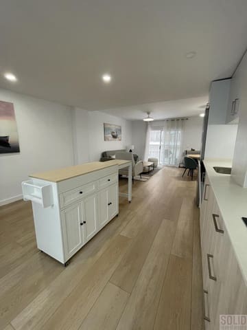 3 sovrum Lägenhet att hyra i El Grau, Valencia stad - 2 000 € (Ref: 9429084)