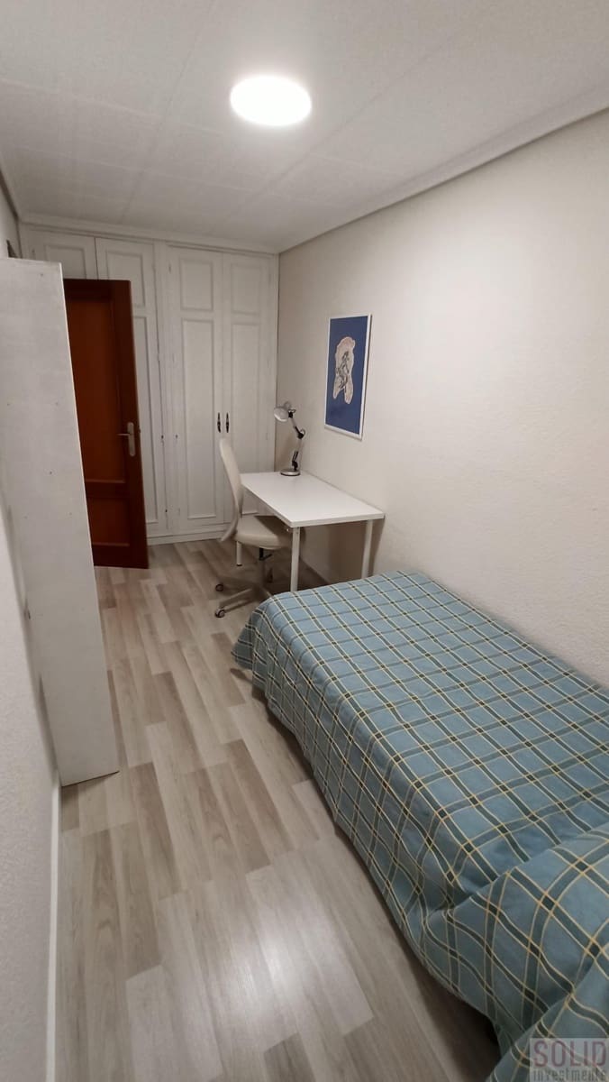 3 makuuhuone Asunto vuokrattavana paikassa Valencia kaupunki - 1 350 € (Ref: 9429085)