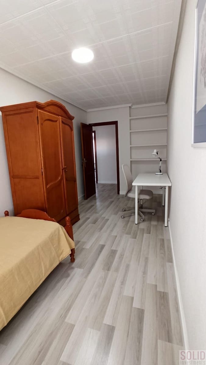 3 makuuhuone Asunto vuokrattavana paikassa Valencia kaupunki - 1 350 € (Ref: 9429085)