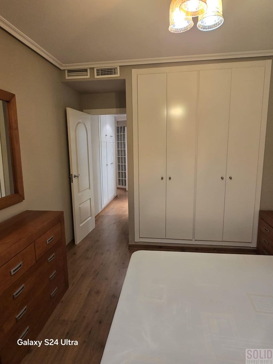 2 bedroom Flat for rent in Valencia city - € 1,450 (Ref: 9445475)