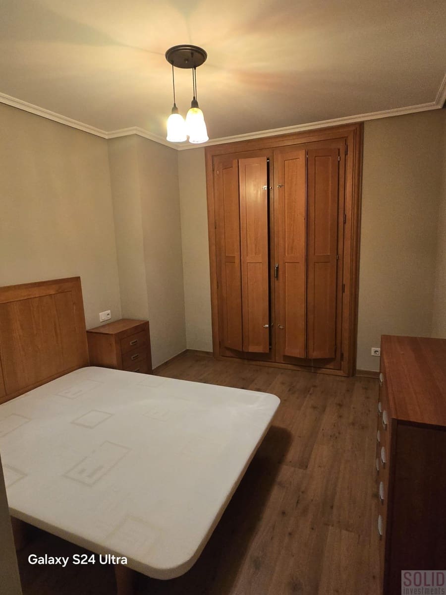 2 bedroom Flat for rent in Valencia city - € 1,450 (Ref: 9445475)