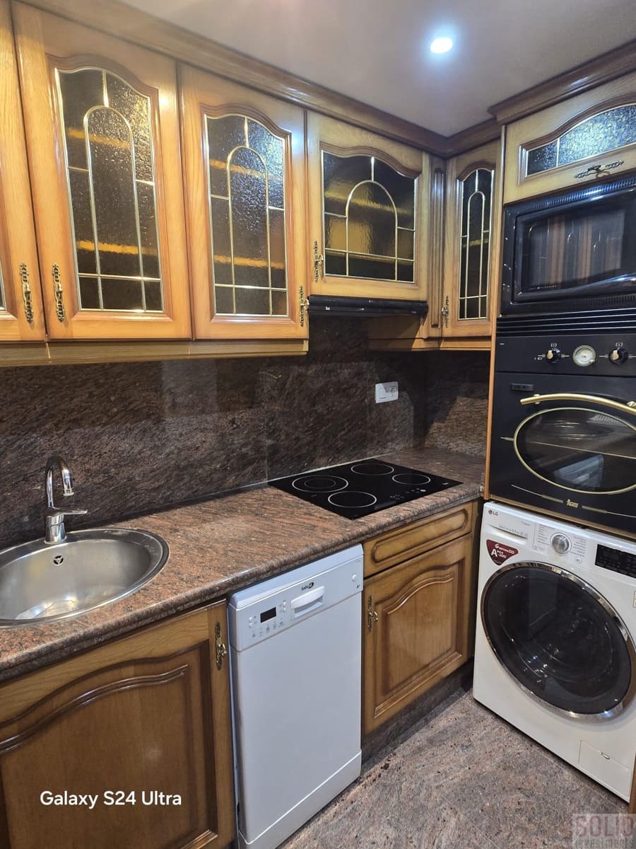 2 bedroom Flat for rent in Valencia city - € 1,450 (Ref: 9445475)