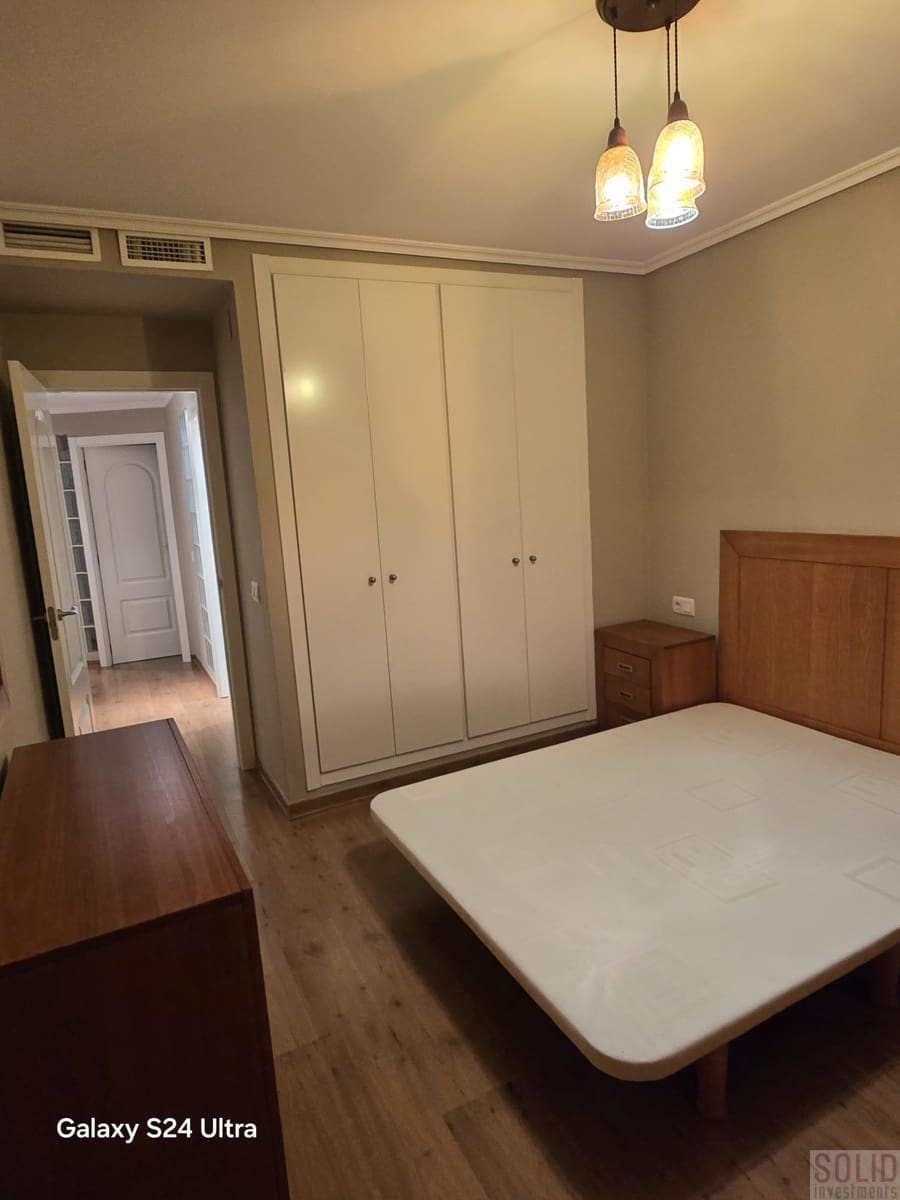 2 bedroom Flat for rent in Valencia city - € 1,450 (Ref: 9445475)