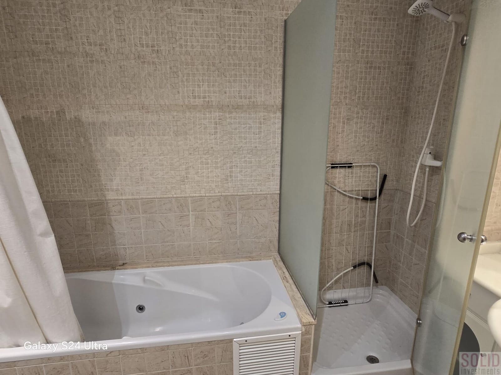 2 bedroom Flat for rent in Valencia city - € 1,450 (Ref: 9445475)