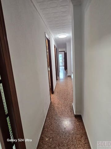 3 soveværelse Lejlighed til salg i Exposicio, Valencia by - € 380.000 (Ref: 9450029)