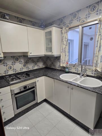 3 soveværelse Lejlighed til salg i Exposicio, Valencia by - € 380.000 (Ref: 9450029)