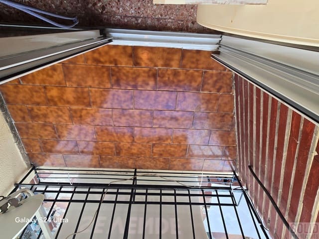 3 soveværelse Lejlighed til salg i Exposicio, Valencia by - € 380.000 (Ref: 9450029)