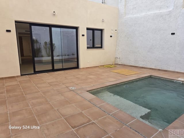 4 soverom Hus til salgs i Meliana - € 525 000 (Ref: 9471782)