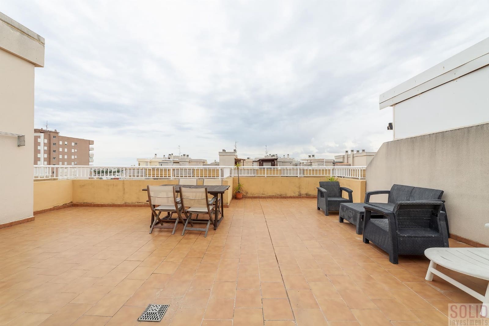 2 bedroom Apartment for sale in Canet d'En Berenguer with pool - € 385,000 (Ref: 9700184)
