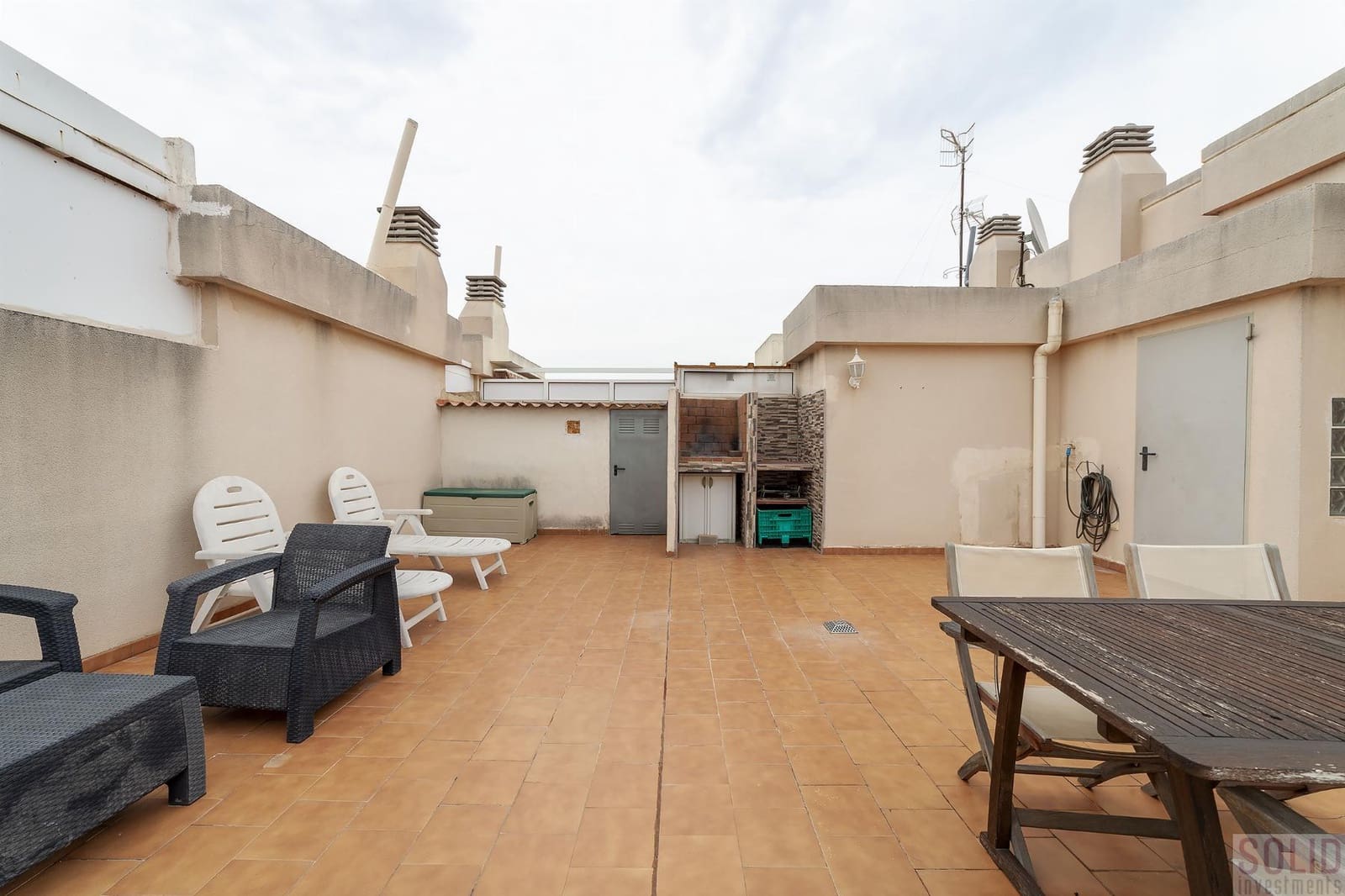 2 bedroom Apartment for sale in Canet d'En Berenguer with pool - € 385,000 (Ref: 9700184)