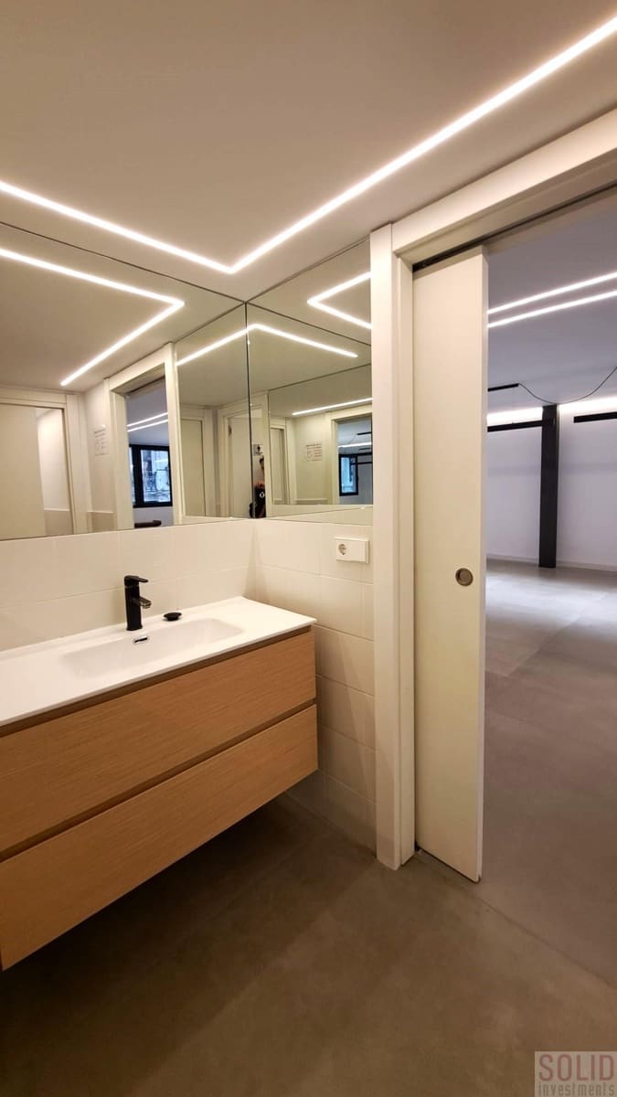 Kontor til leje i Valencia by - € 3.000 (Ref: 9777271)