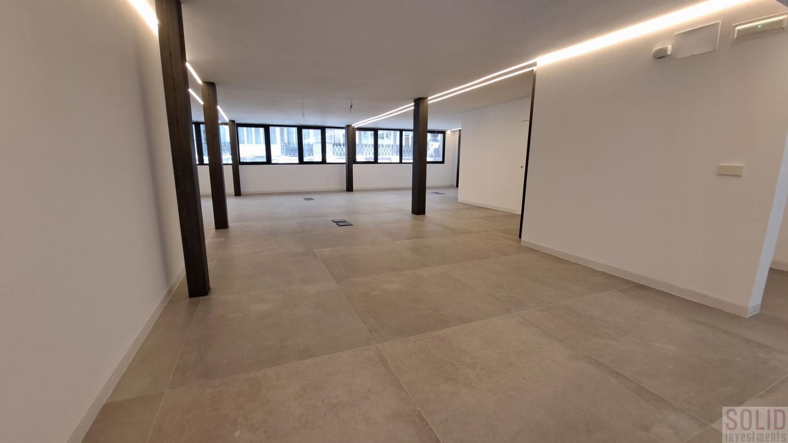 Kontor til leje i Valencia by - € 3.000 (Ref: 9777271)