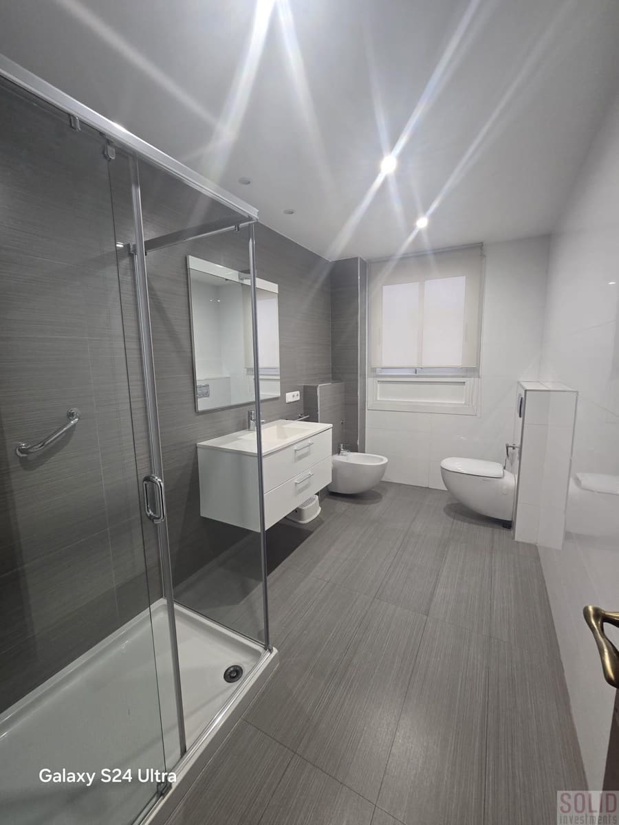 4 camera da letto Appartamento da affittare in Valencia citta - 2.500 € (Rif: 9805788)