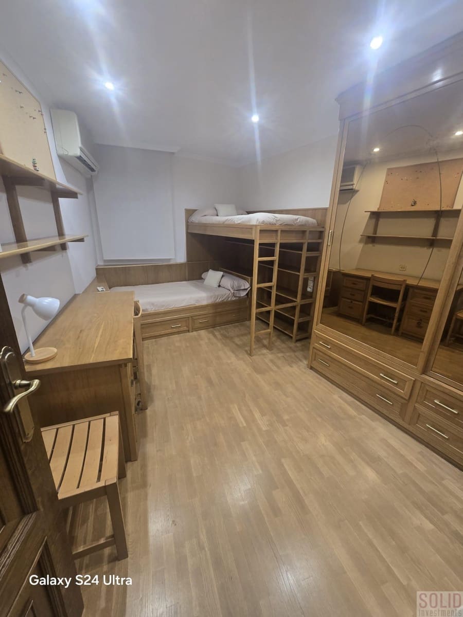 4 camera da letto Appartamento da affittare in Valencia citta - 2.500 € (Rif: 9805788)