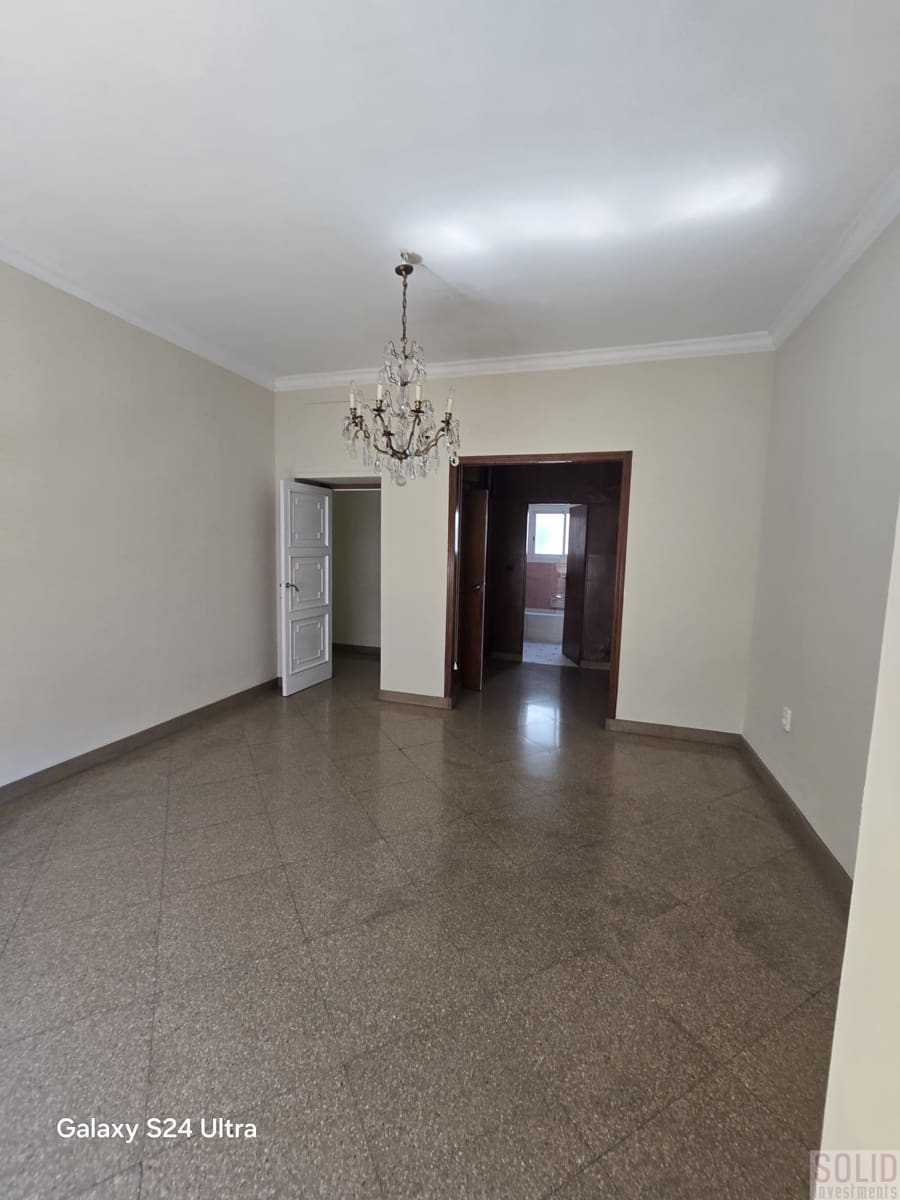 Flat for rent in Valencia city - € 4,300 (Ref: 9841892)