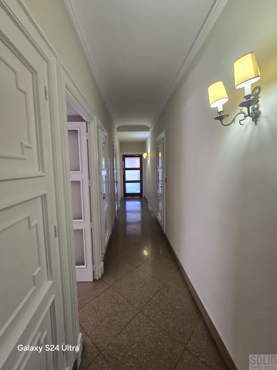 Flat for rent in Valencia city - € 4,300 (Ref: 9841892)