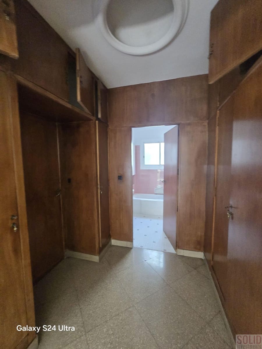Flat for rent in Valencia city - € 4,300 (Ref: 9841892)