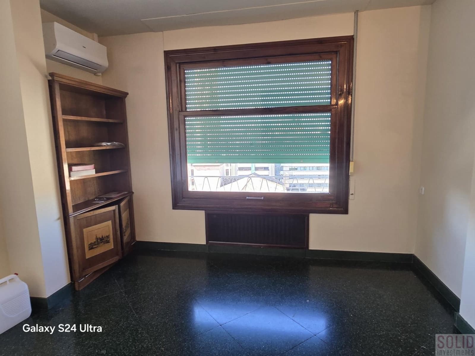 Flat for rent in Valencia city - € 4,300 (Ref: 9841892)