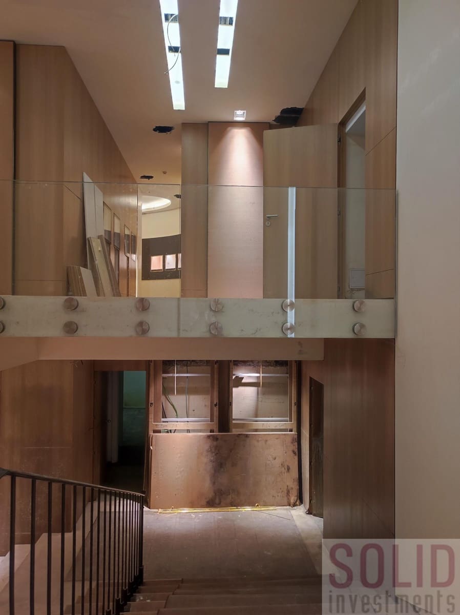 Erhverv til leje i Valencia by med garage - € 12.000 (Ref: 9861220)