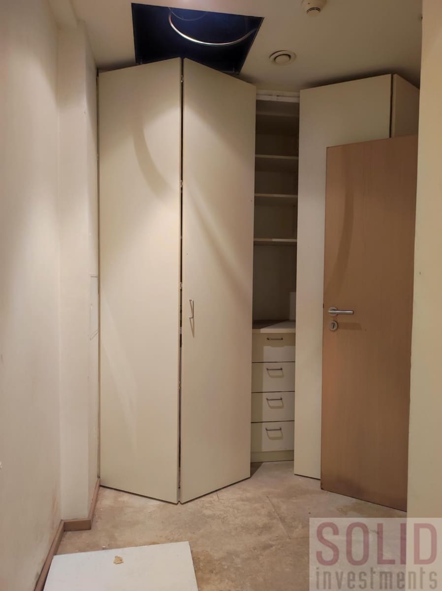Erhverv til leje i Valencia by med garage - € 12.000 (Ref: 9861220)
